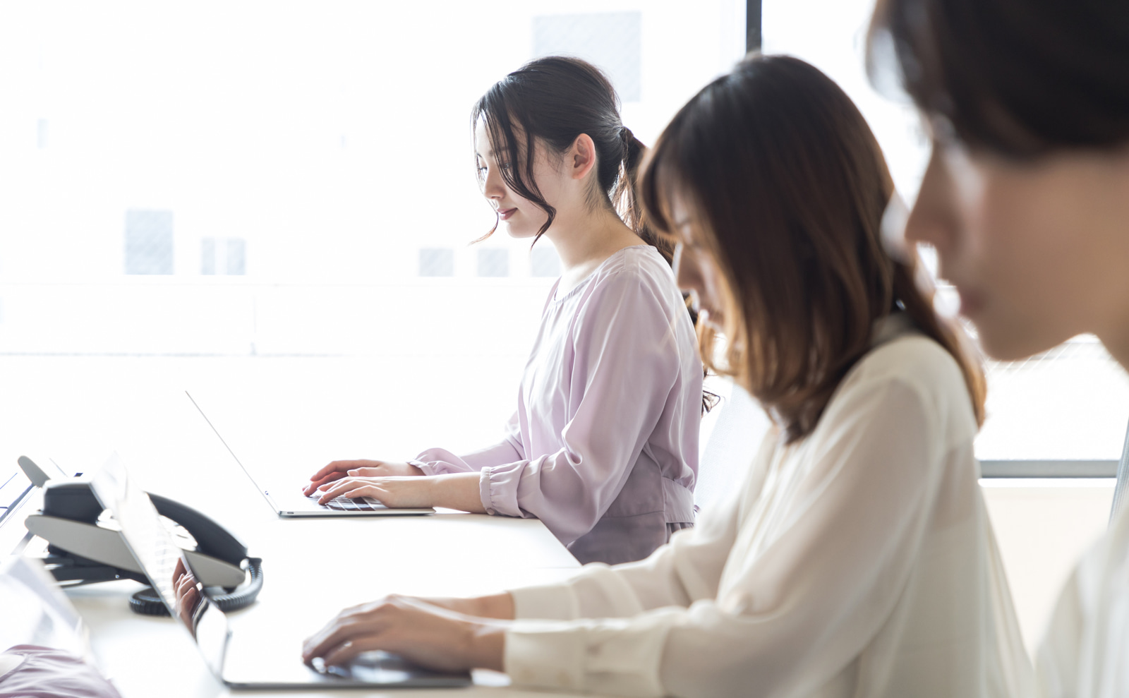 IT技術を学ぶ女性たち